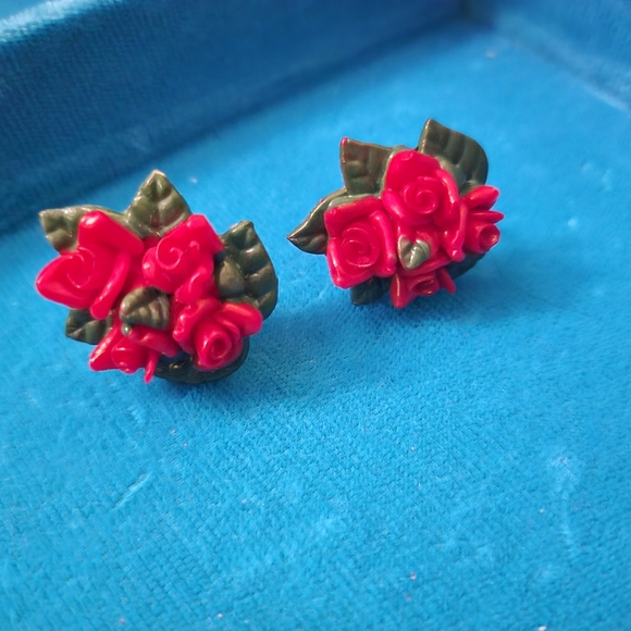VINTAGE clip on rose bouquet earrings - Picture 3 of 4
